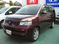 ヴォクシー(トヨタ)中古車 前方