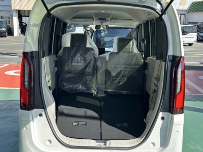 新型N-BOX(ホンダ)届出済未使用車 内外装写真他２