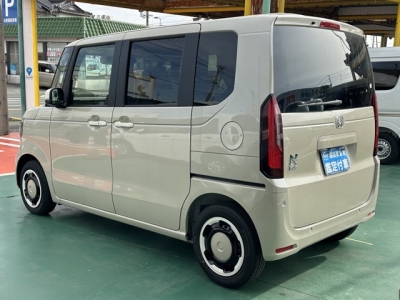 新型N-BOX(ホンダ)届出済未使用車 後方