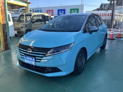 ノート(ニッサン)中古車 前方