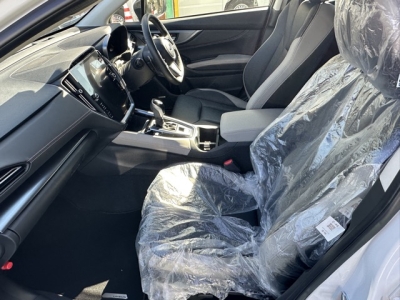 レヴォーグ レイバック(スバル)中古車 前席内装