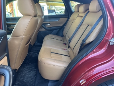 CX-60(マツダ)中古車 後席内装