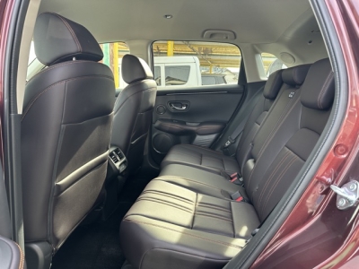 ZR-V(ホンダ)中古車 後席内装