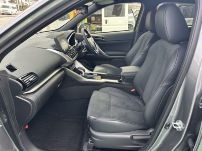 エクリプスクロス(三菱)中古車 前席内装