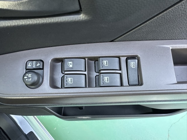 ルーミー(トヨタ)中古車 13