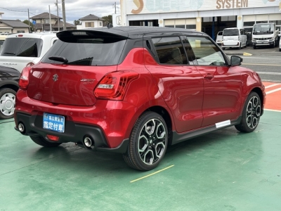 スイフトスポーツ(スズキ)登録済未使用車 内外装写真他２