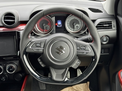 スイフトスポーツ(スズキ)登録済未使用車 内外装写真