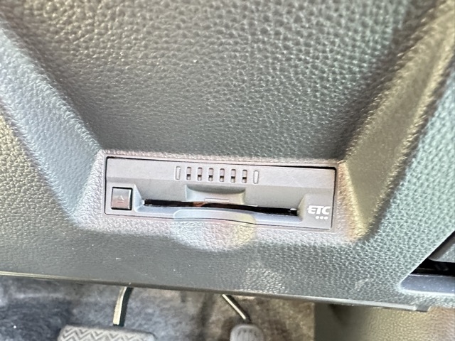 ヤリス(トヨタ)中古車 15
