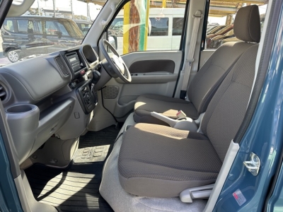 NV１００クリッパー(ニッサン)中古車 前席内装