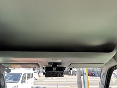 エブリイバンのOEM(スズキ)中古車 内外装写真他
