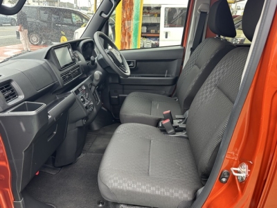 ハイゼットカーゴのOEM(ダイハツ)中古車 前席内装