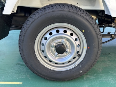 NT100クリッパー(ニッサン)届出済未使用車 内外装写真他