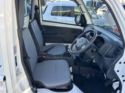 キャリイトラックのOEM(スズキ)届出済未使用車 内外装写真他１