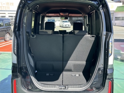 新型N-BOX(ホンダ)届出済未使用車 内外装写真他２