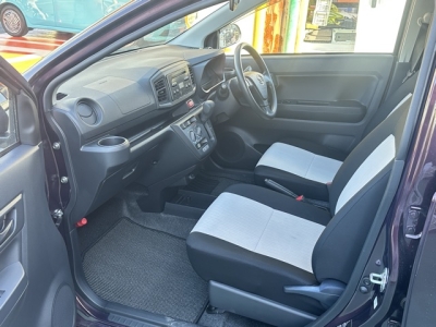 ミライース(ダイハツ)中古車 前席内装