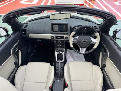 コペン(ダイハツ)中古車 後席内装