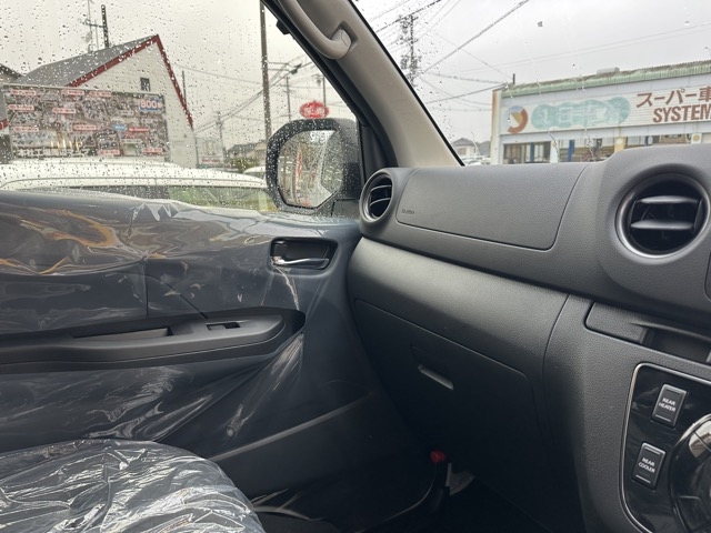 キャラバン(ニッサン)登録済未使用車 16