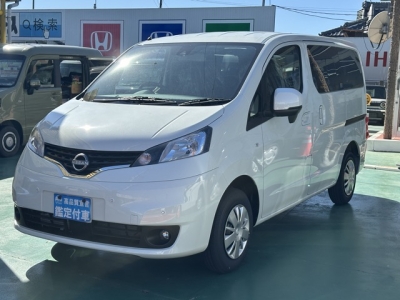 NV200バネットワゴン(ニッサン)登録済未使用車 前方