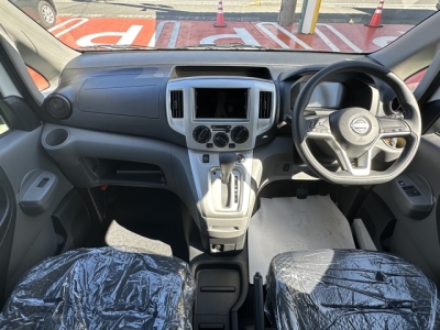 NV200バネットワゴン(ニッサン)登録済未使用車 内外装写真