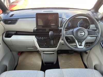 新型ルークス(ニッサン)中古車 内外装写真