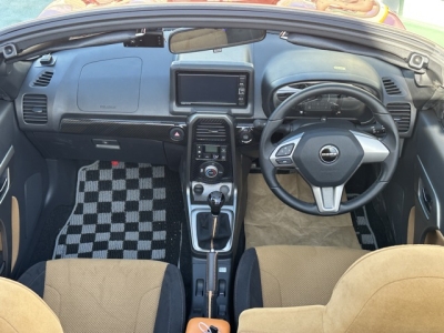 コペン(ダイハツ)中古車 後席から見た前席