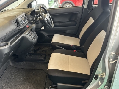 ミライース(ダイハツ)中古車 前席内装
