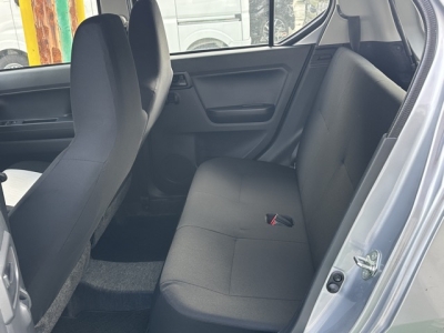 ミライース(ダイハツ)中古車 後席内装