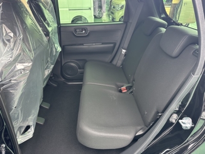 N-ONE(ホンダ)届出済未使用車 後席内装