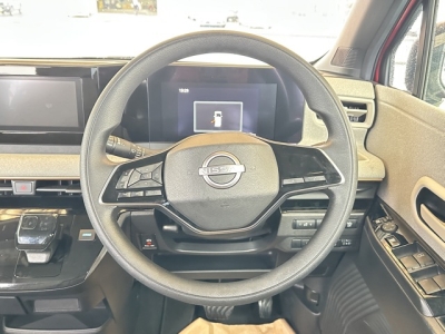 サクラ(ニッサン)中古車 内外装写真
