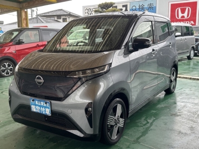 サクラ(ニッサン)中古車 前方