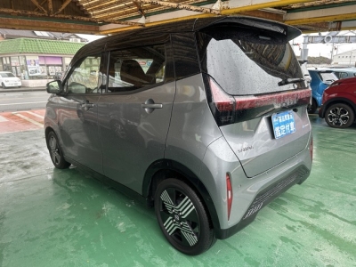 サクラ(ニッサン)中古車 後方