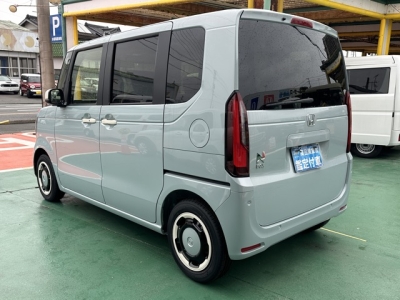 新型N-BOX(ホンダ)届出済未使用車 後方