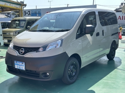 NV200バネットバン(ニッサン)登録済未使用車 前方
