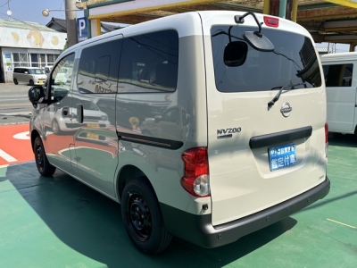 NV200バネットバン(ニッサン)登録済未使用車 後方