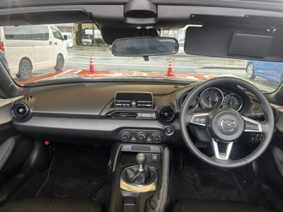 ロードスター(マツダ)中古車 後席内装