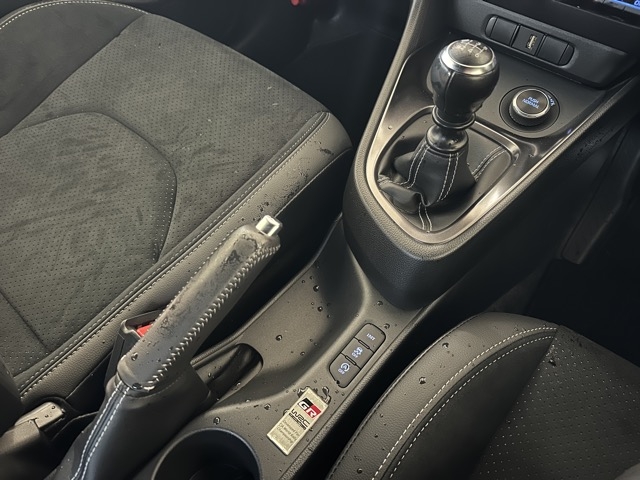 GRヤリス(トヨタ)中古車 14