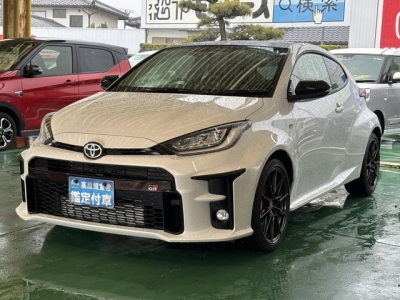 GRヤリス(トヨタ)中古車 前方