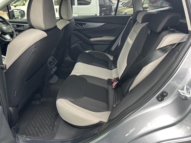 レヴォーグ(スバル)中古車 4