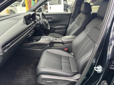 ZR-V (ホンダ)中古車 前席内装