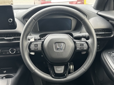 ZR-V (ホンダ)中古車 内外装写真
