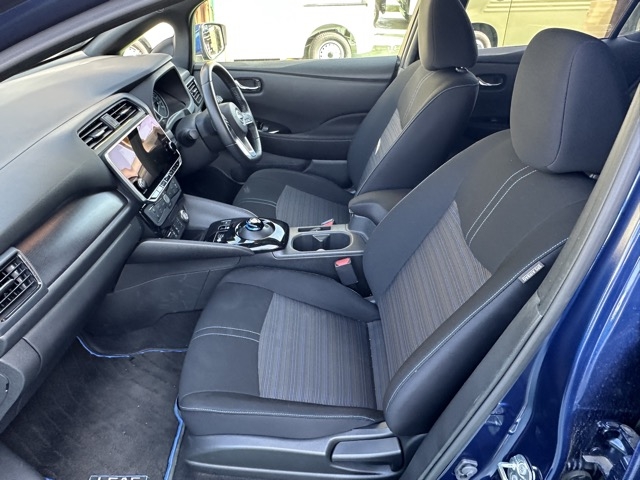 リーフ(ニッサン)中古車 3