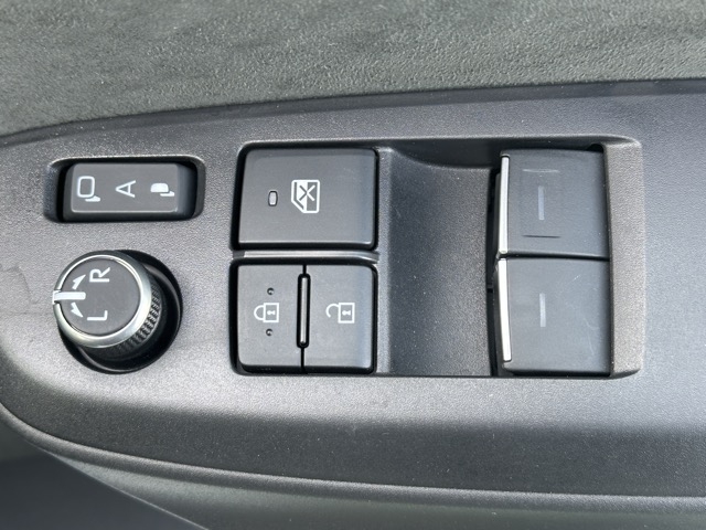 GRヤリス(トヨタ)中古車 10