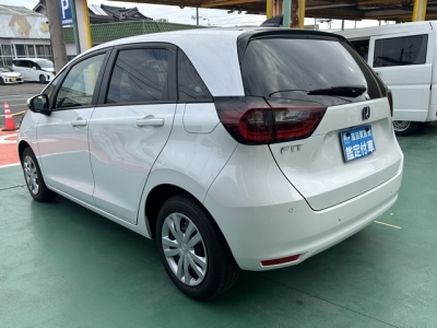 フィット(ホンダ)中古車 後方