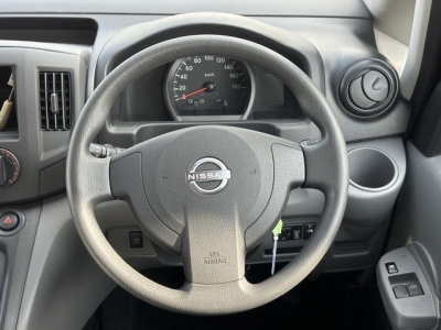 NV200バネットバン(ニッサン)中古車 内外装写真