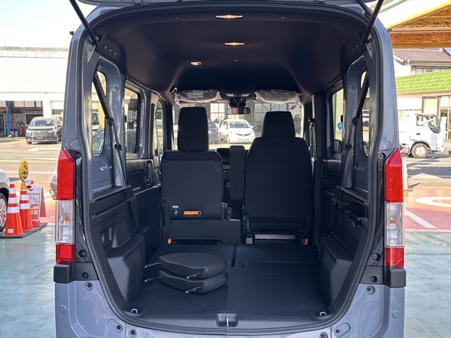 N-VAN(ホンダ)届出済未使用車 9