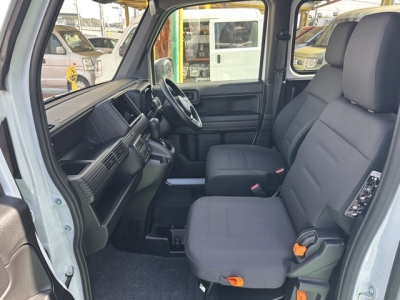 N-VAN(ホンダ)中古車 前席内装