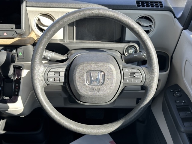N-BOX(ダムド)届出済未使用車 6