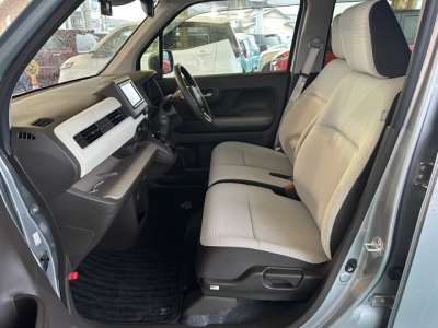 N-WGN(ホンダ)中古車 前席内装