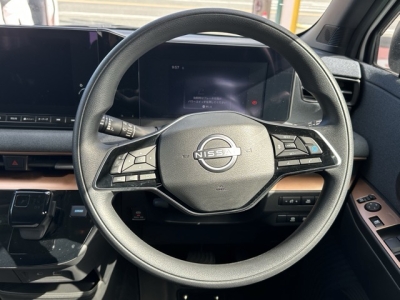 サクラ(ニッサン)中古車 内外装写真