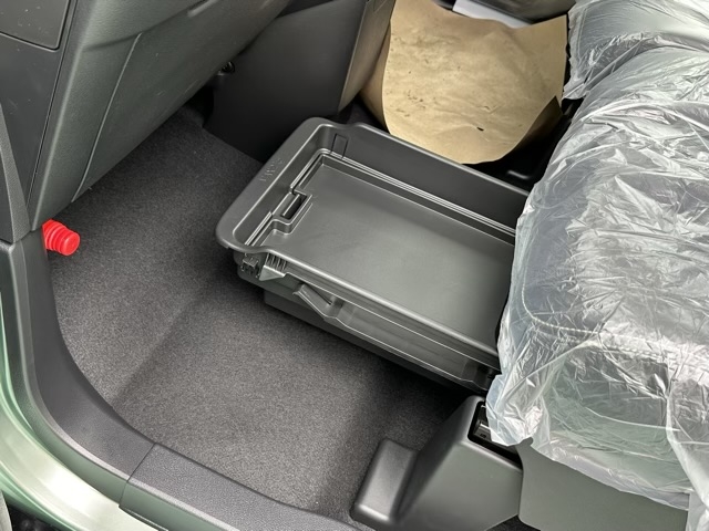 デリカミニ(三菱)届出済未使用車 22